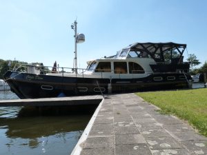 axiwi-communicatie-watersport-aanmeren-boot
