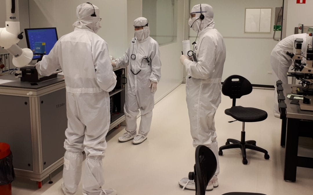 draadloos communicatiesysteem voor de communicatie in cleanroom laboratorium van de universiteit
