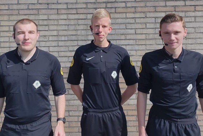 scheidsrechter-headsets-axiwi scheidsrechter-headsets-axiwi