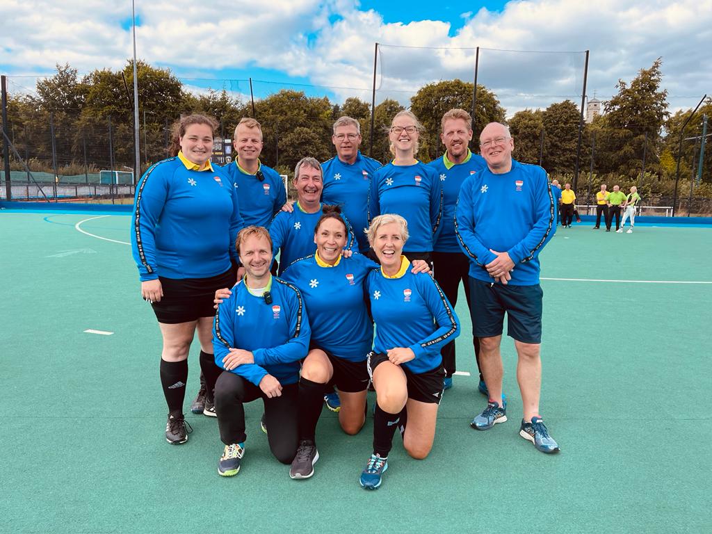axiwi-headsets-hockeyscheisrechters-Masters-WC-Nottingham-1-groep axiwi-headsets-hockeyscheisrechters-Masters-WC-Nottingham-1-groep